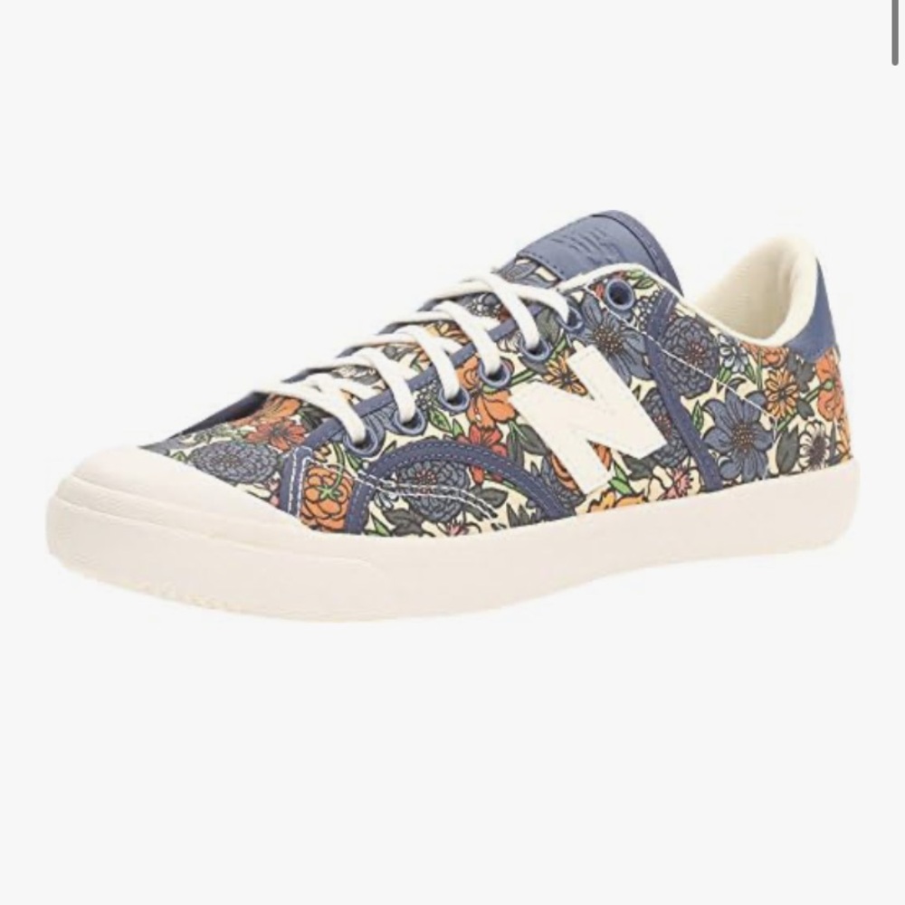 New Balance Women's Procourt 70's Floral Pack Lifestyle Shoe PreOwned Size 8